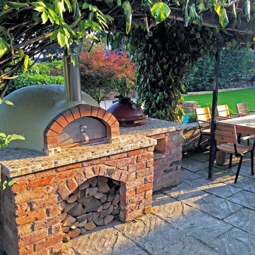 Igneus Ceramiko Pro 1000 Wood Fired Pizza Oven - Versatile, Customizable, Built to Last