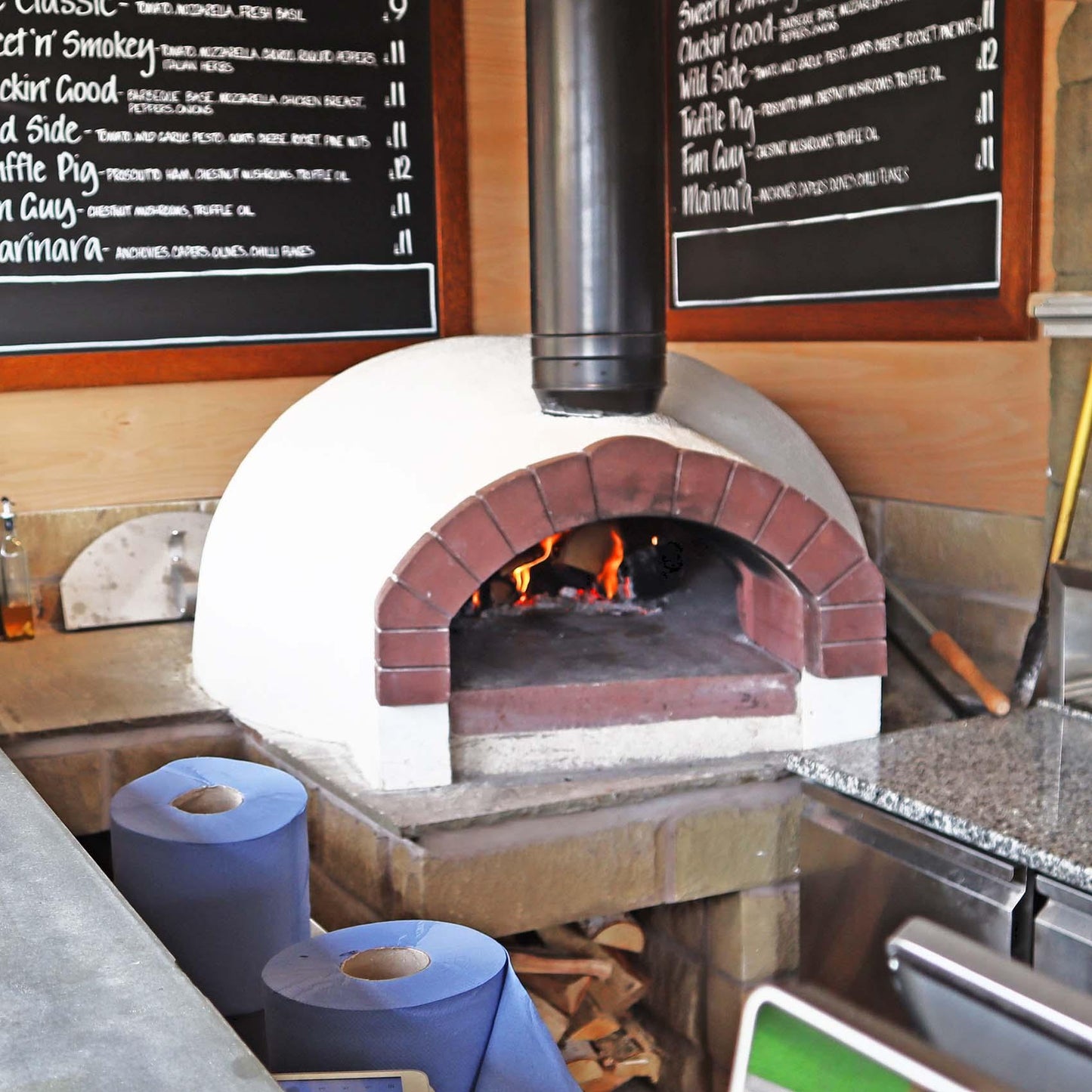 Igneus Ceramiko Pro 1200 Wood Fired Pizza Oven -Premium, Customizable & High Performance.