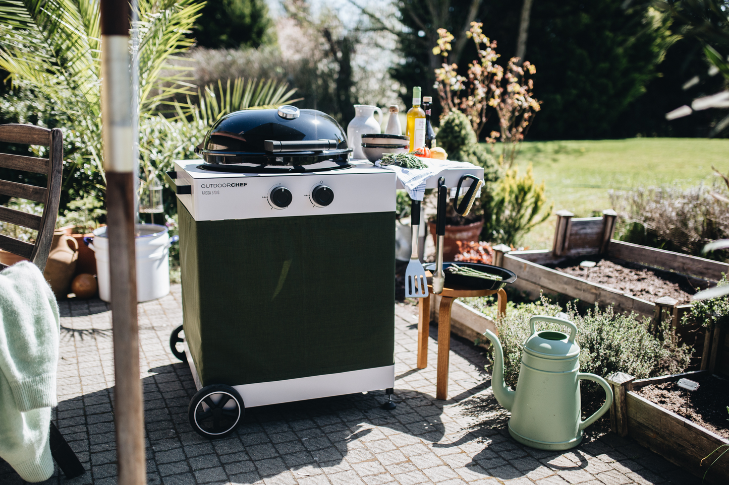 Outdoor Chef Arosa 570 G TEX Gas Kettle Barbecue