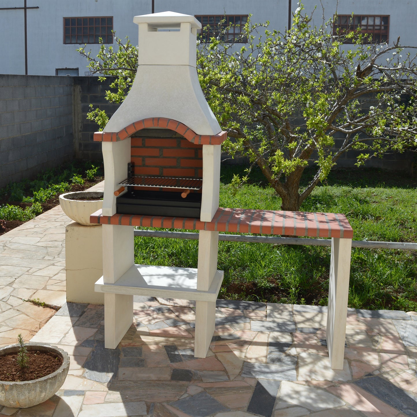 Xclusive Decor Somerset Charcoal Barbecue with Side Table - For Precision, Performance and Ease of Use